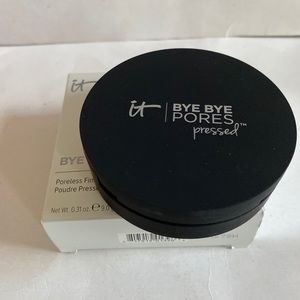 IT COSMETICS Bye Bye Pores Pressed Translucent Powder 0.31oz $32 NIB